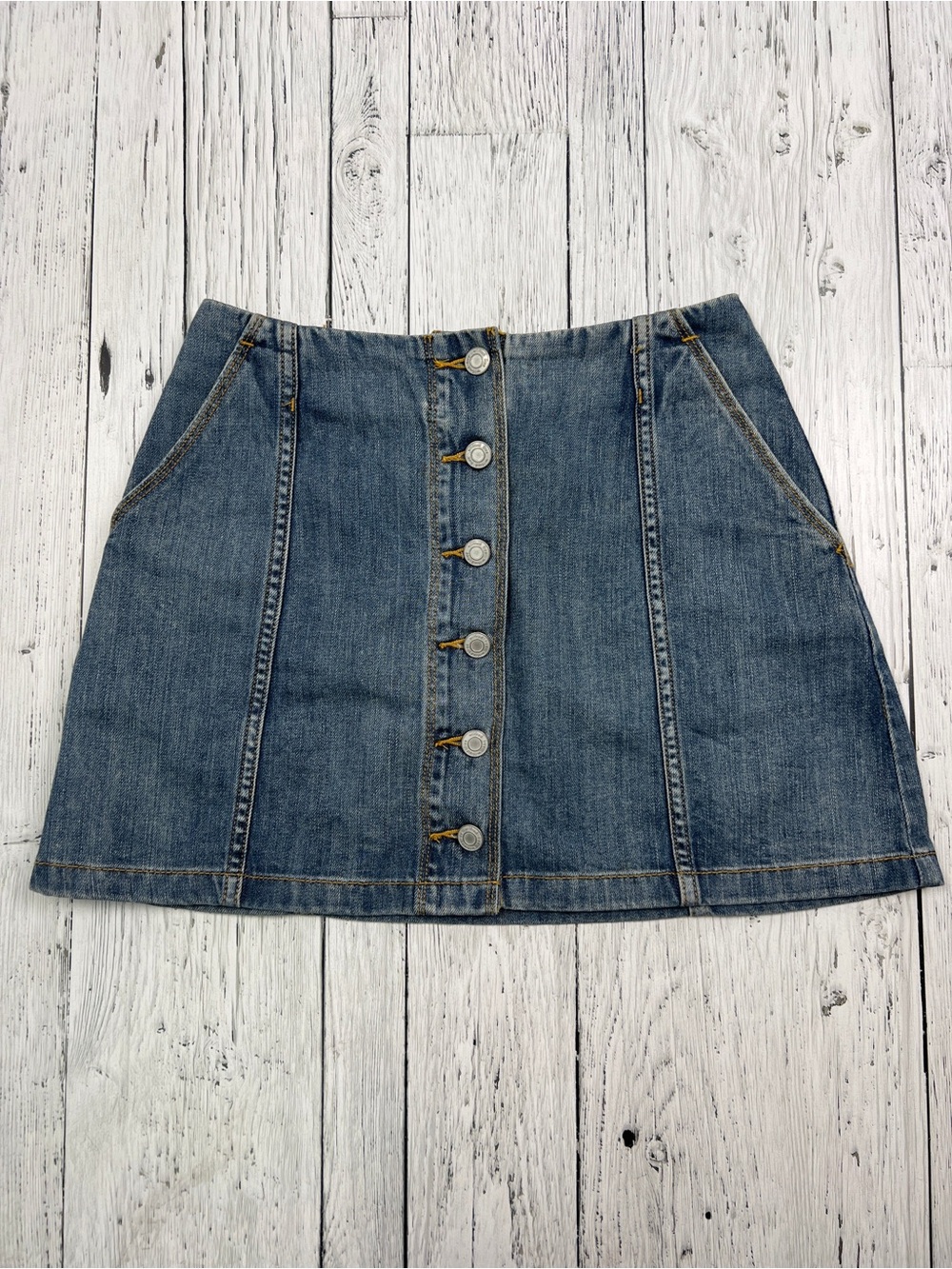 Aritzia Wilfred Free Denim Button Skirt
